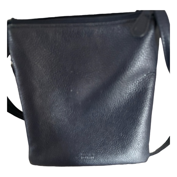 Giani Bernini Triple-Zip Dasher Crossbody EUC in Navy Blue - Picture 2 of 4